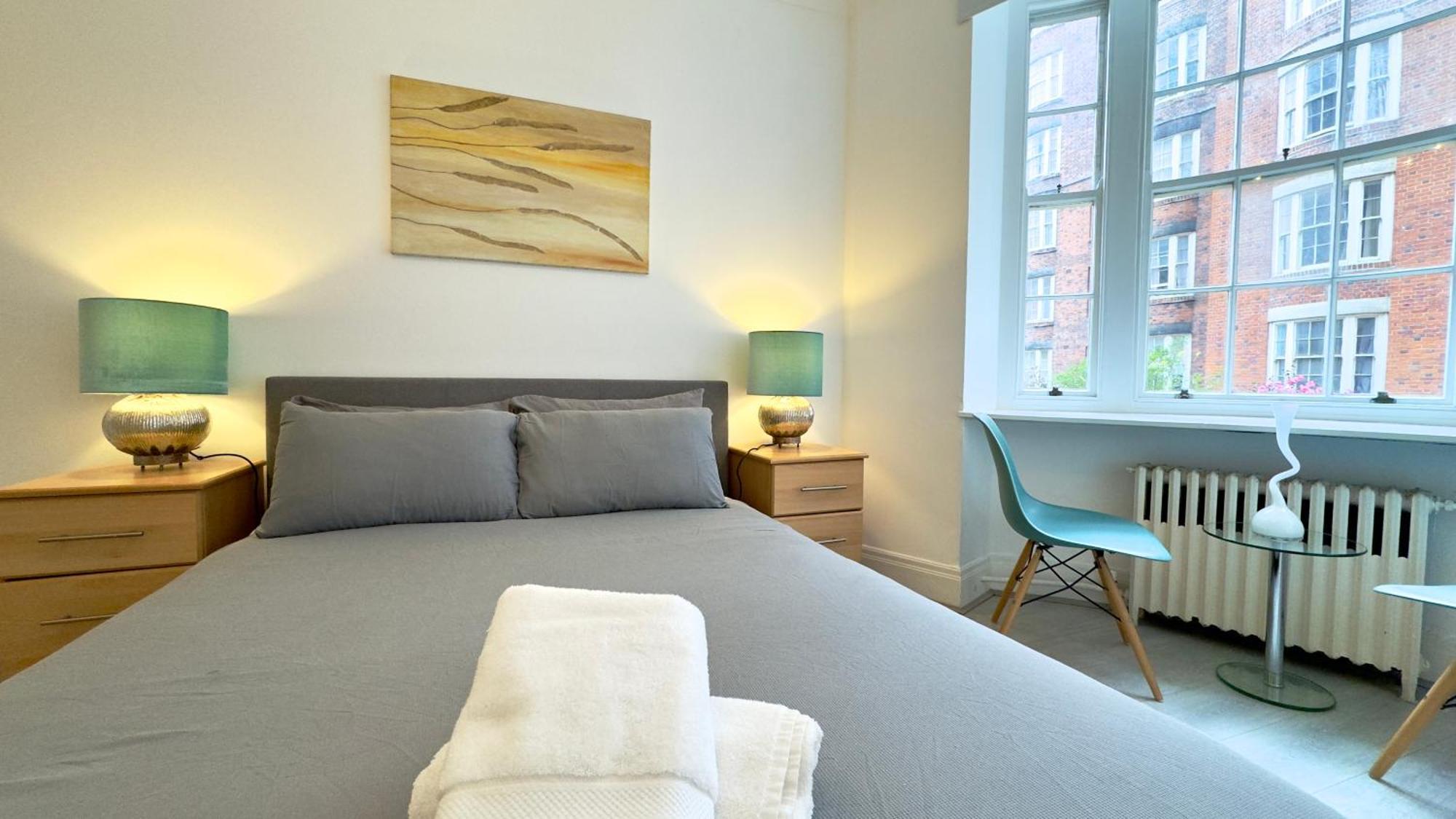Cute 2 Bedroom Londres